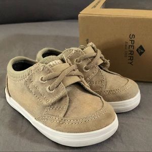 Toddler Sperry’s